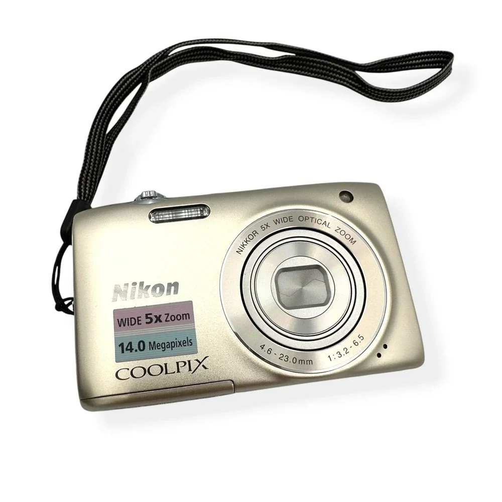 Nikon COOLPIX S3100 14MP Champagne Digital Camera 5X Zoom Charger Bundle TESTED